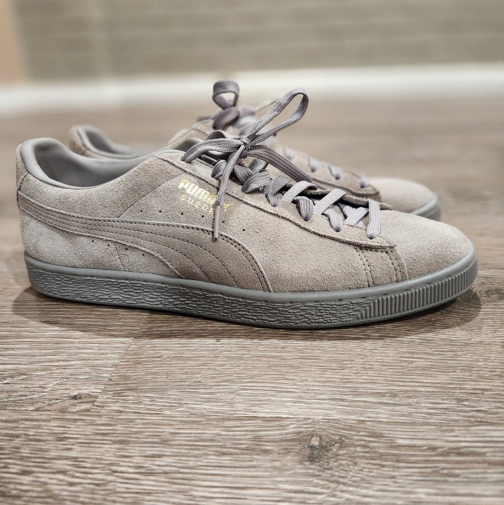 Men's Suede Puma shoes